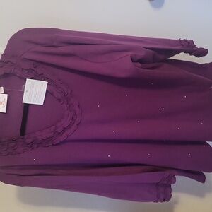 Quacker Factory Plum Top. NWT
